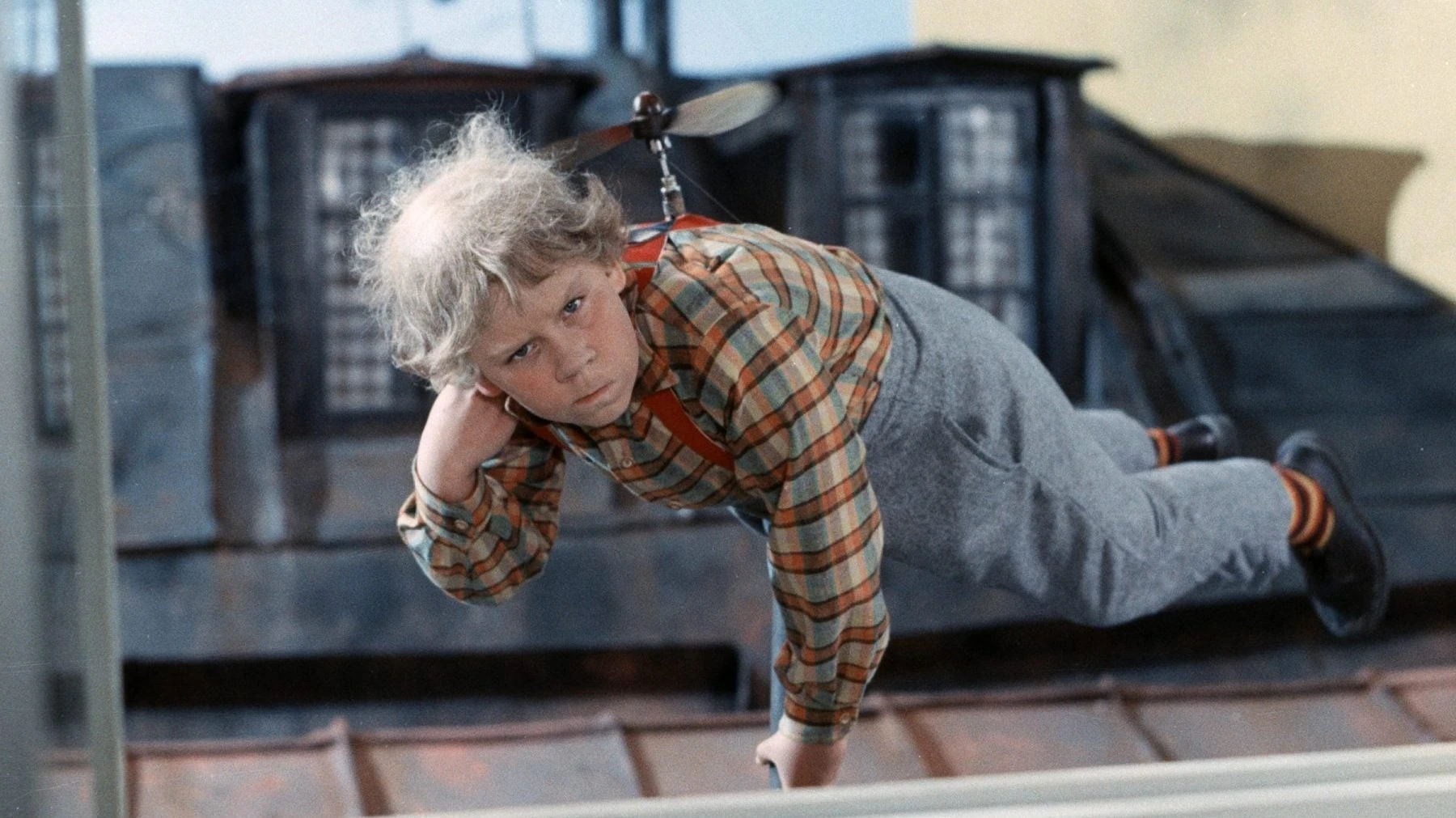 Домик карлсона на крыше рисунок. М ф карлсон который живет на крыше. Карлсон, который живёт на крыше, проказничает опять. Карлсон который живёт на крыше проказничает опять книга. Который живет на крыше этот.