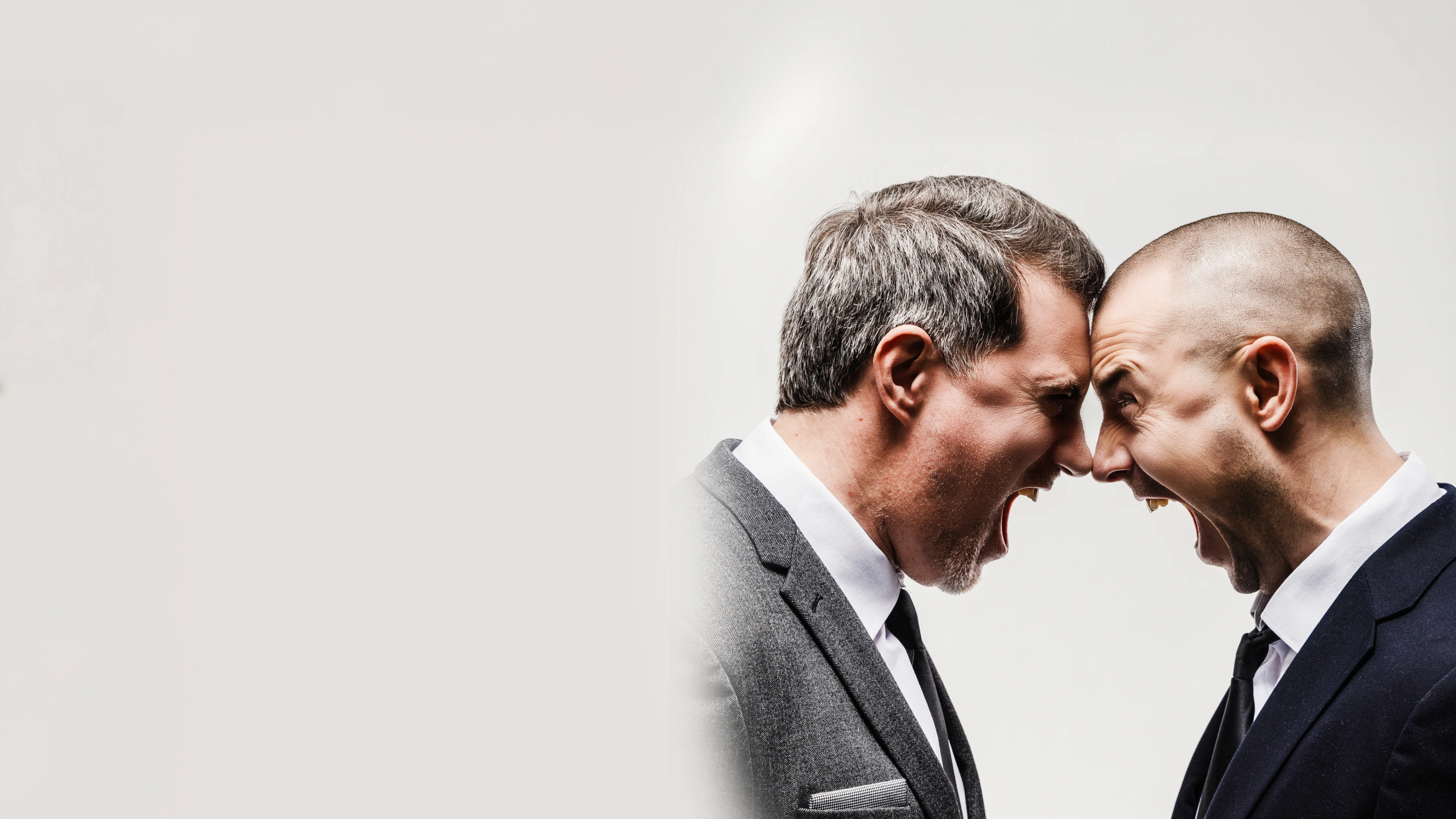 Роман с того света