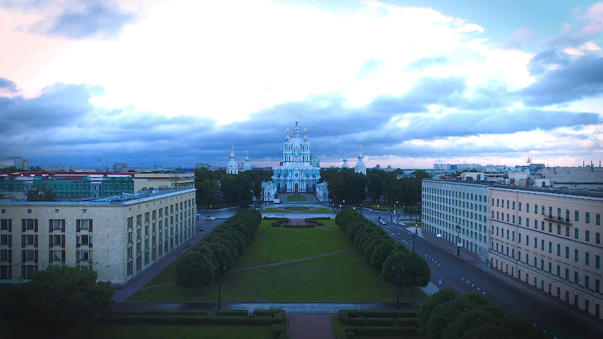 Достояние России. Смольный