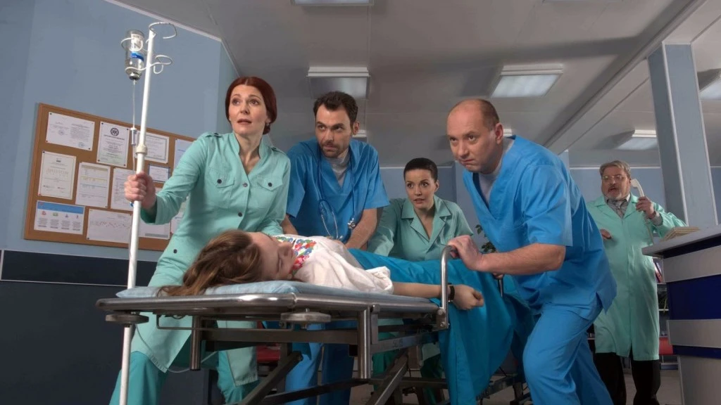 Доктор рихтер. Доктор пишет. Молодой врач в костюме. Позвоночник доктор. Смешные медицинские термины.