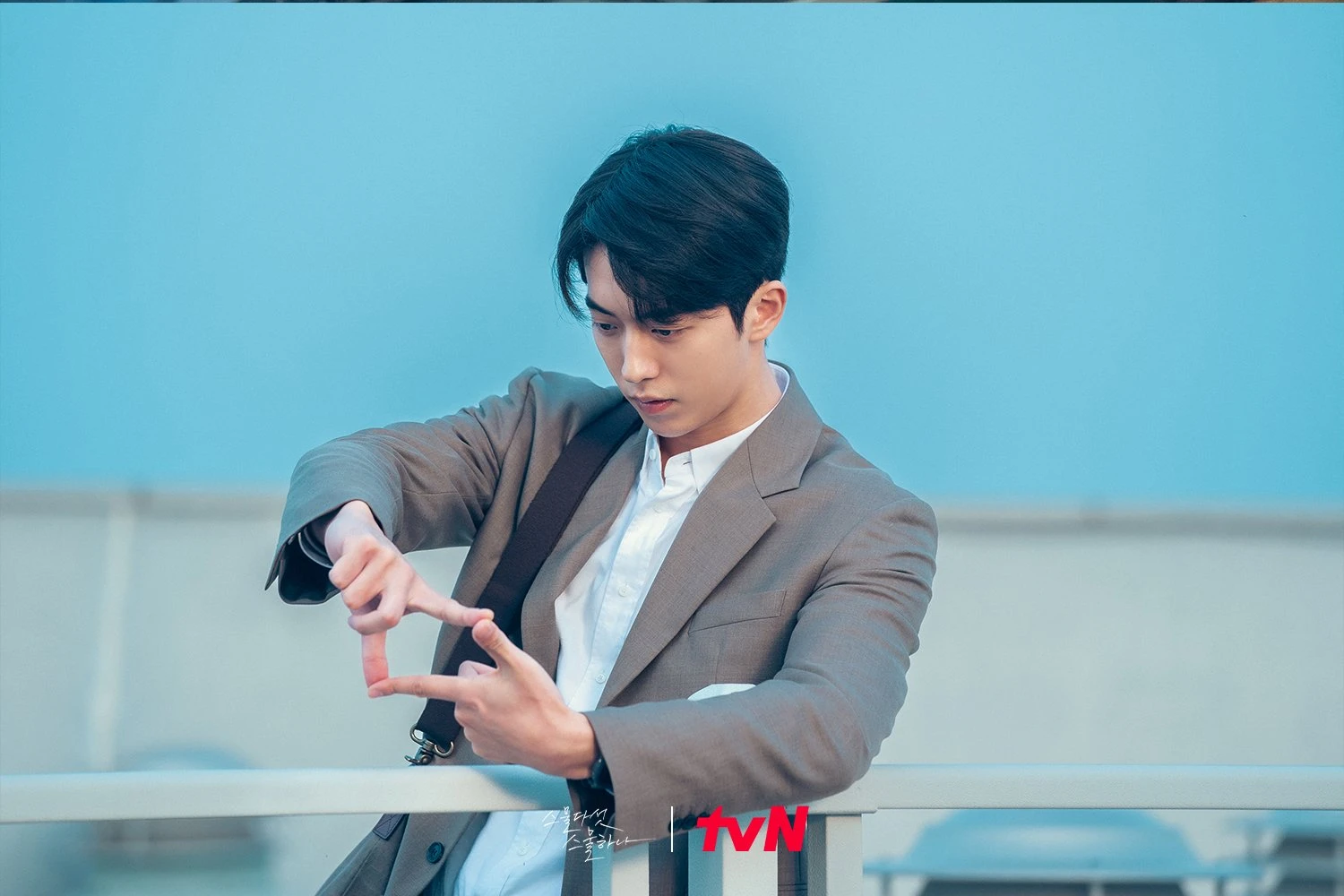 Двадцать пять, двадцать один