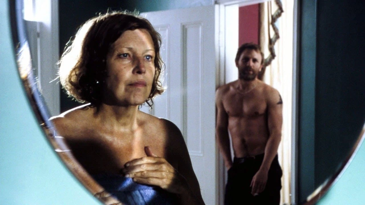 Mother son marriage real. Ретро женщины с мальчиками. Between mother and her cod. Mother son secrets stories. Mother son secrets stories.