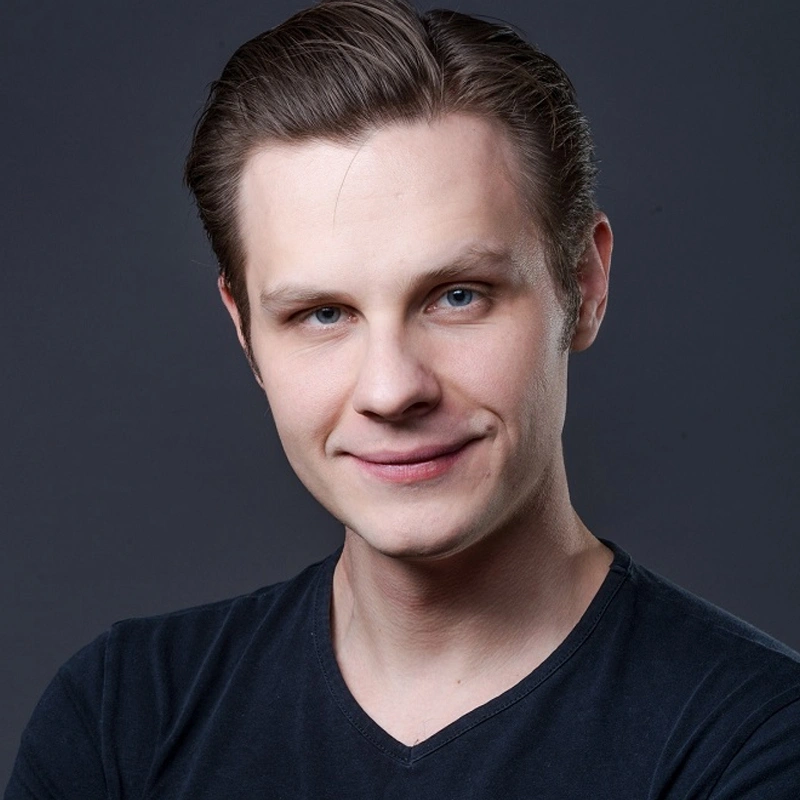 Сергей Шароватов