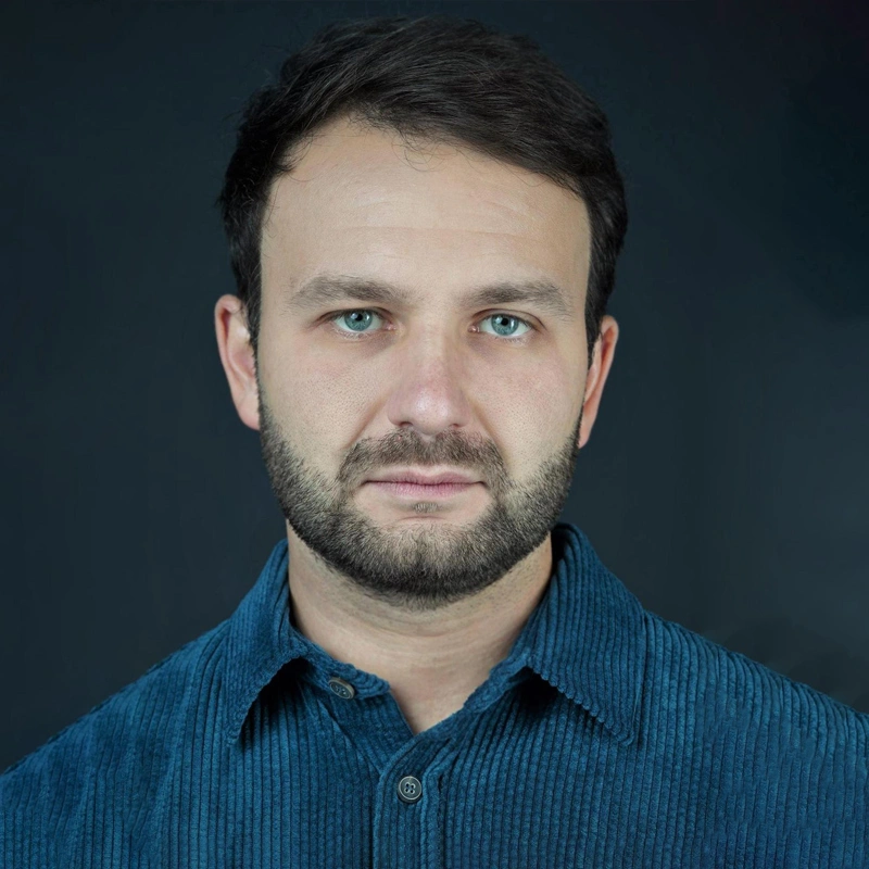 Игорь Колесников