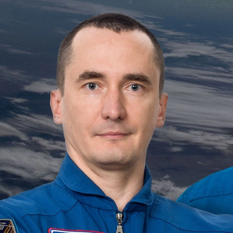 Петр Дубров