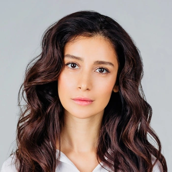 Равшана Куркова