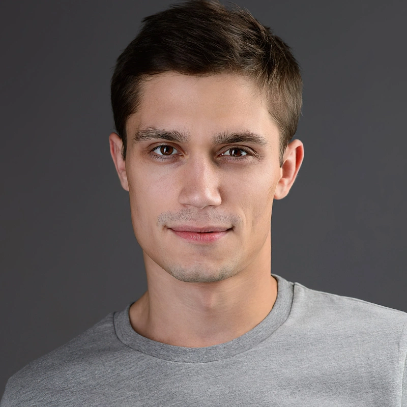 Александр Шам