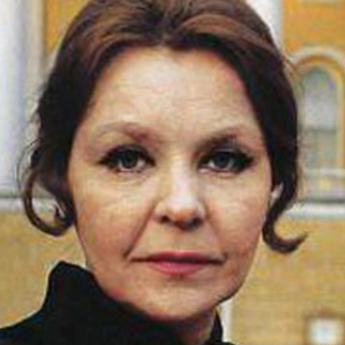 Нина Ургант