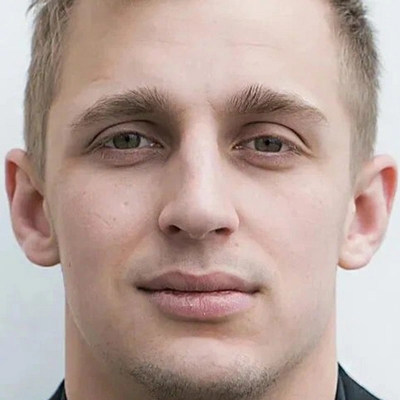 Саша Стоун