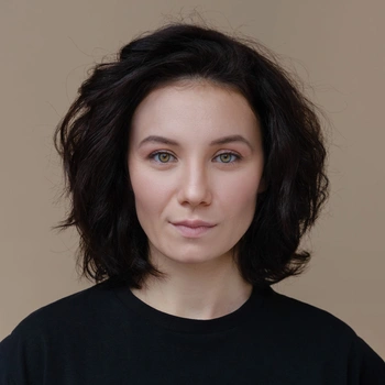 Анастасия Попова