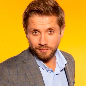 Роман Маякин