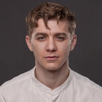 Денис Денисов