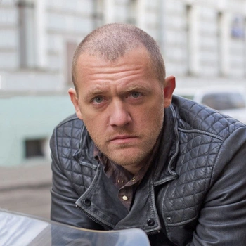 Денис Шведов