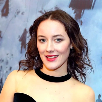 Полина Чернышова: биография, фото - "Кино Mail"