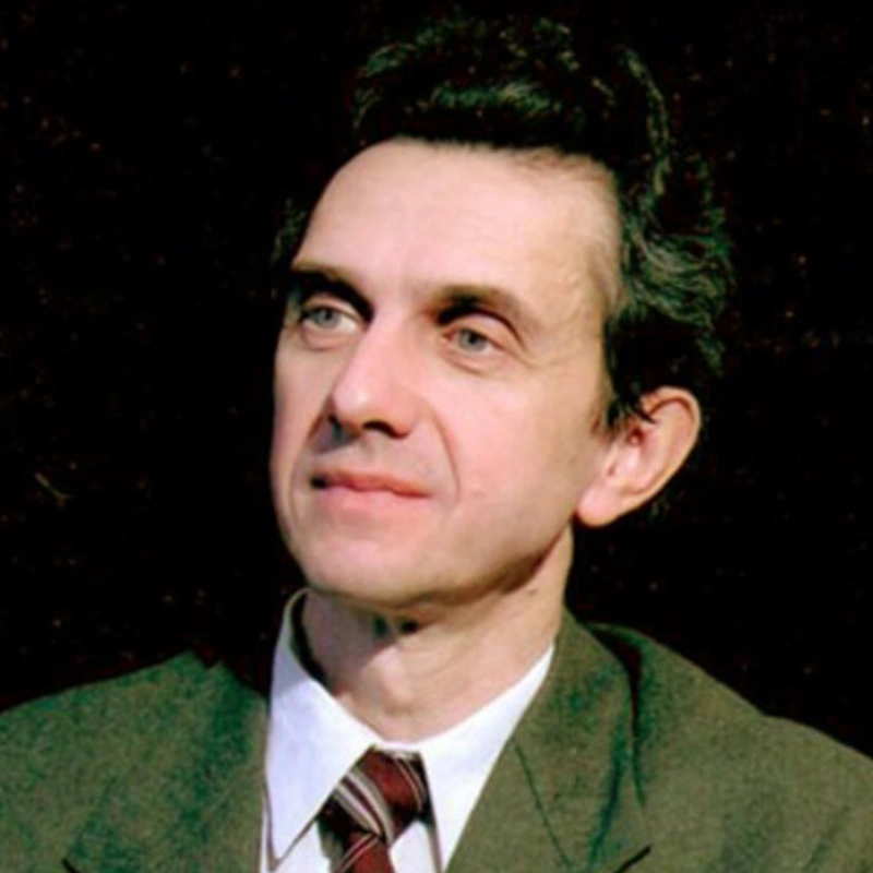 Петр Артемьев