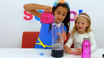 113 серия. Nastya and the candy challenge at school