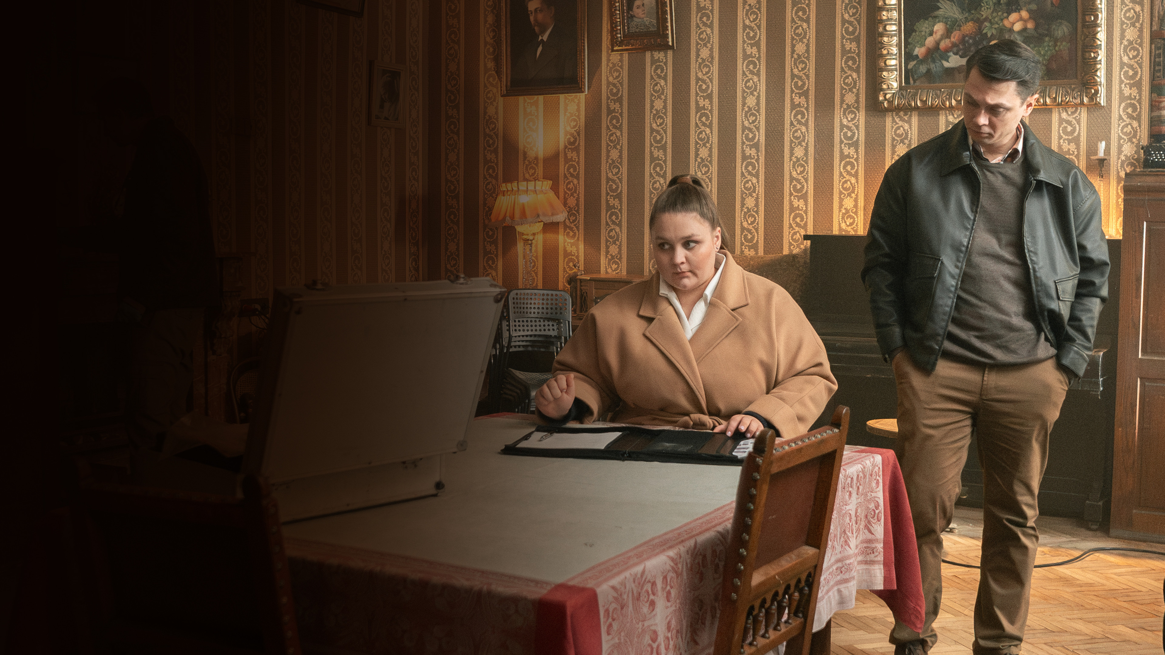 Абонемент на расследование. Темные воды