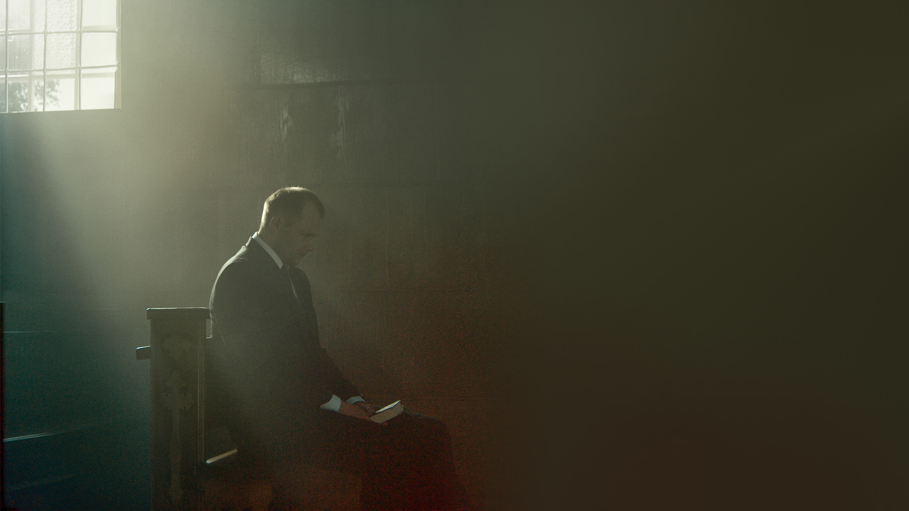 Пустая церковь