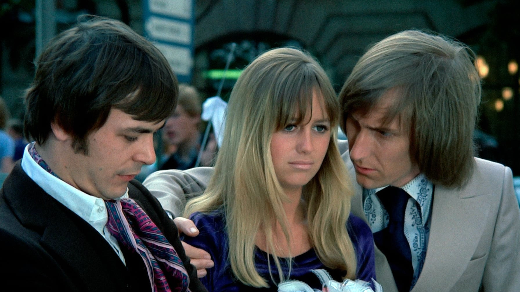 Умри, крича, Марианна