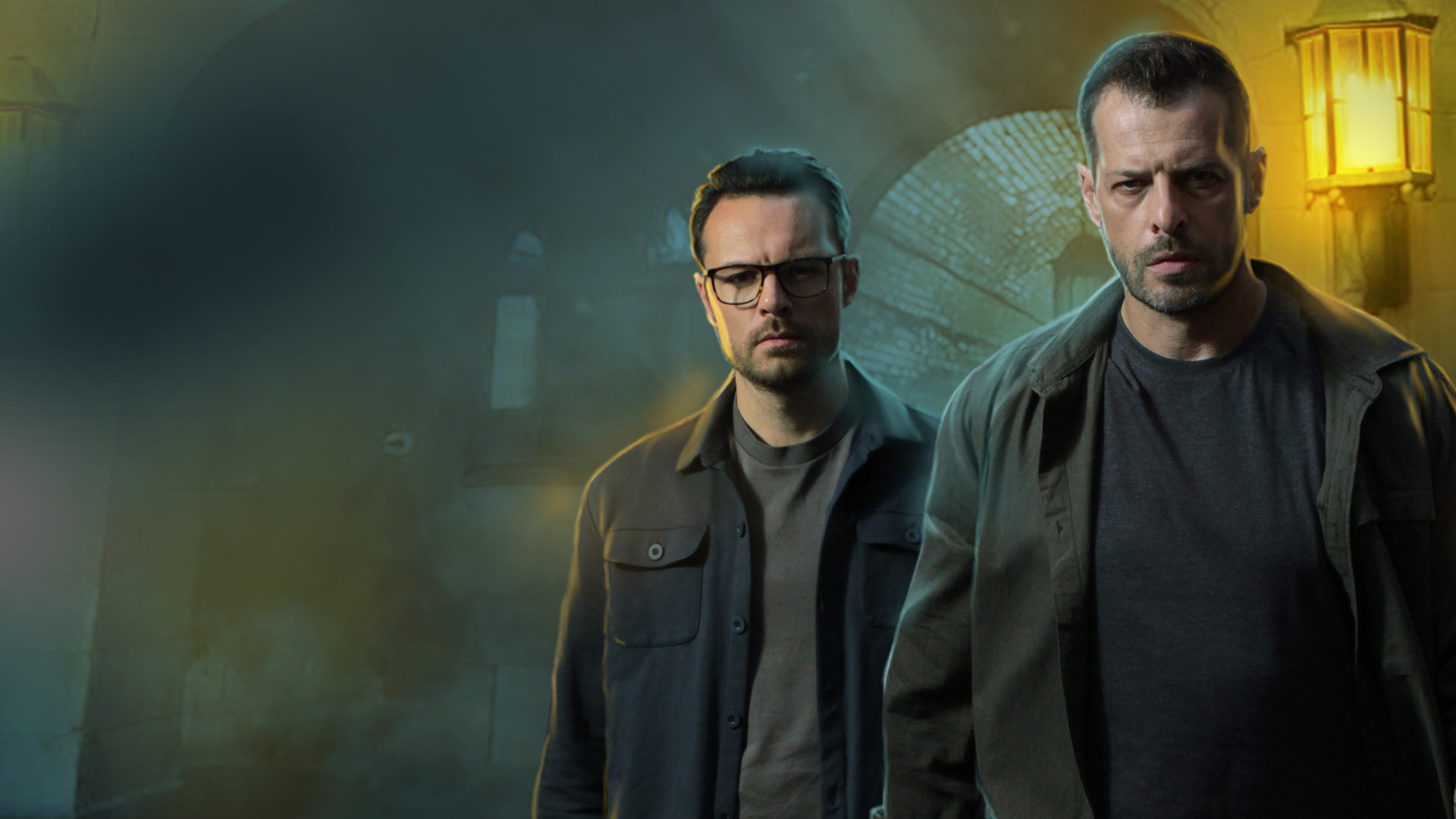 Человек из дома напротив