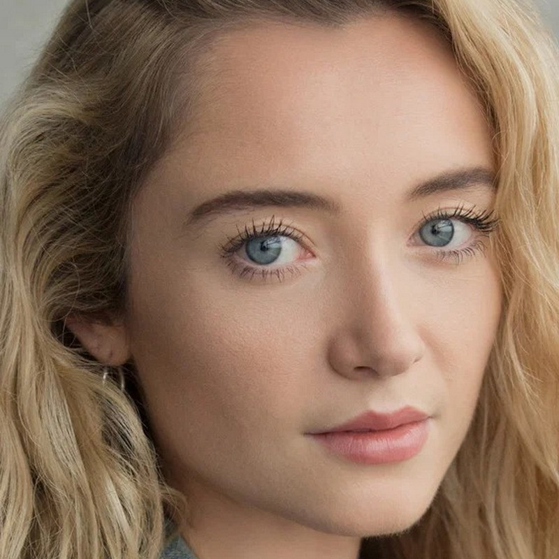 Элла Старбак