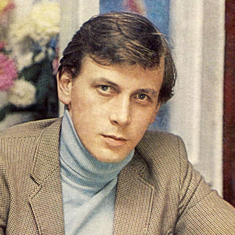 Евгений Карельских