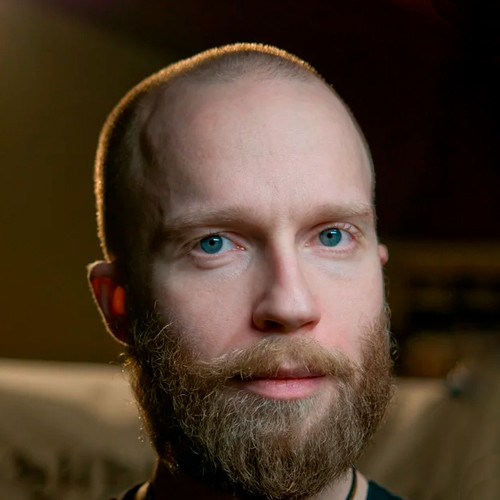 Денис Крючков