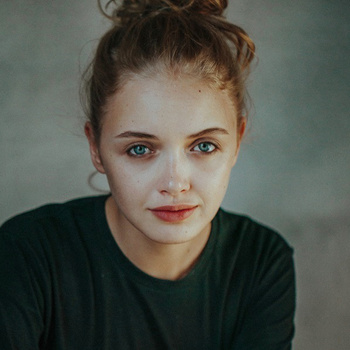 Александра Тулинова