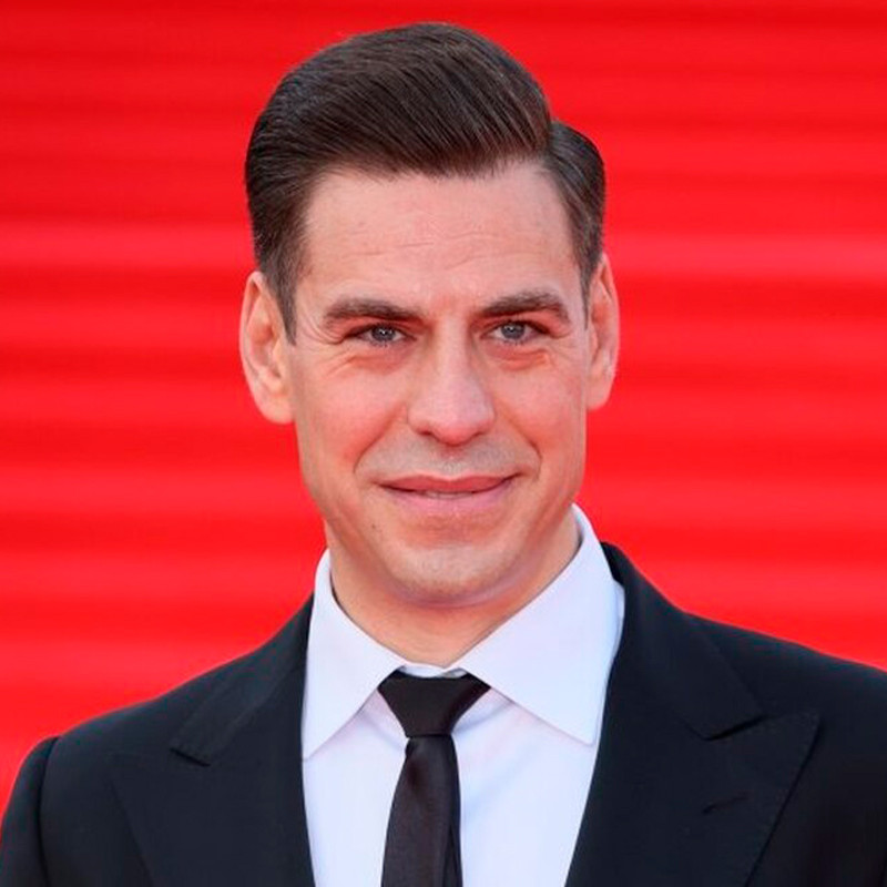 Дмитрий Дюжев