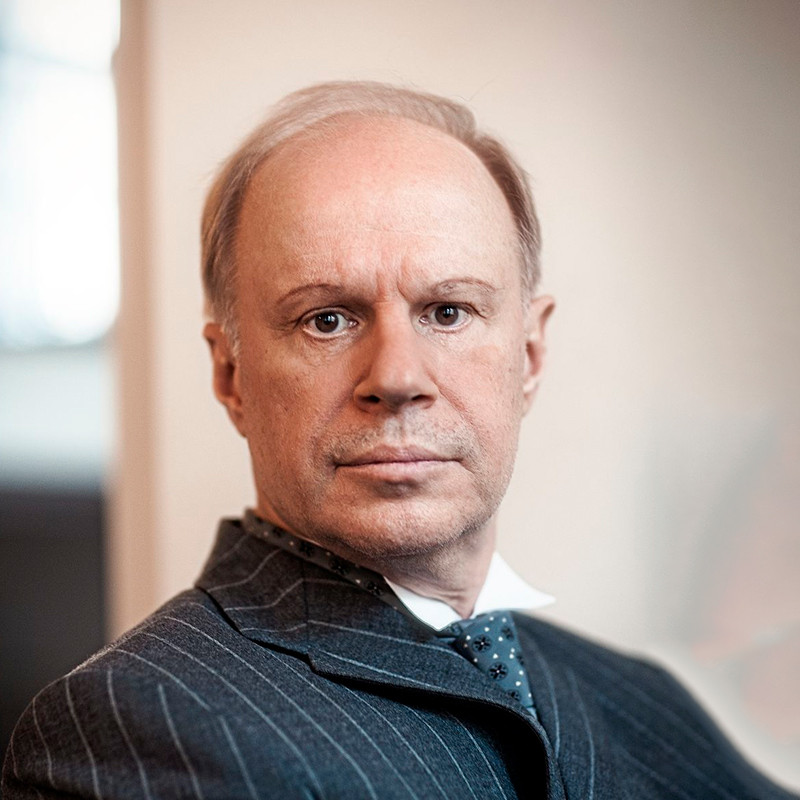 Авангард Леонтьев