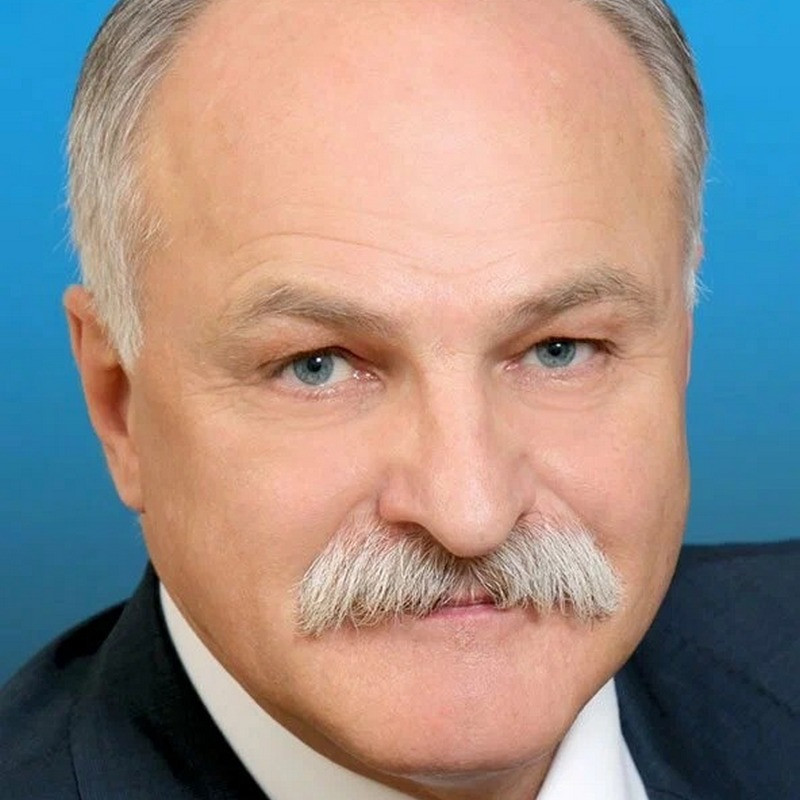 Сергей Шумаков