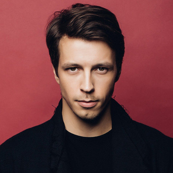 Денис Васильев