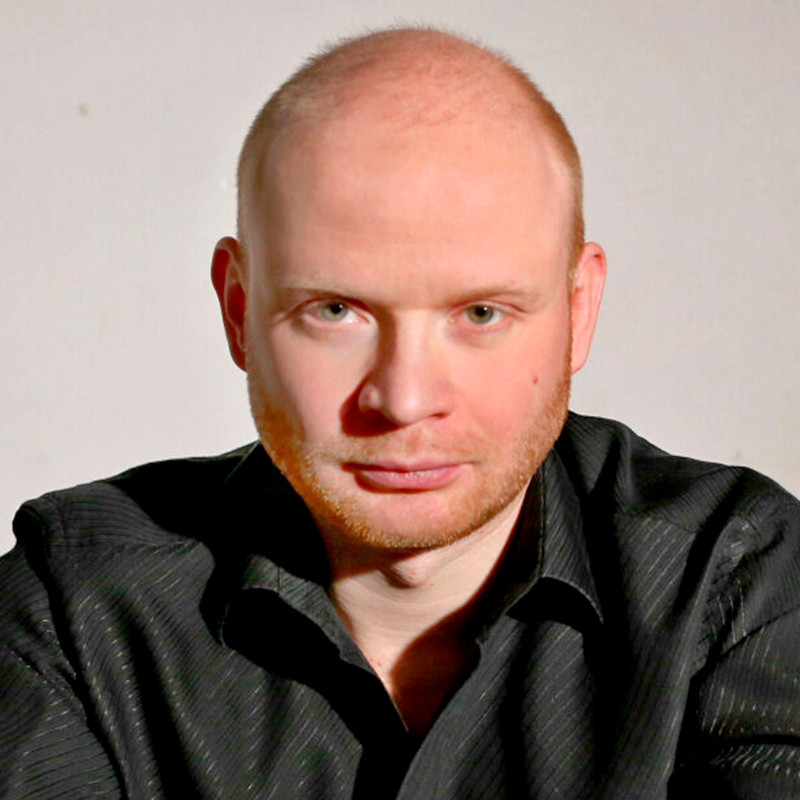 Александр Лойe