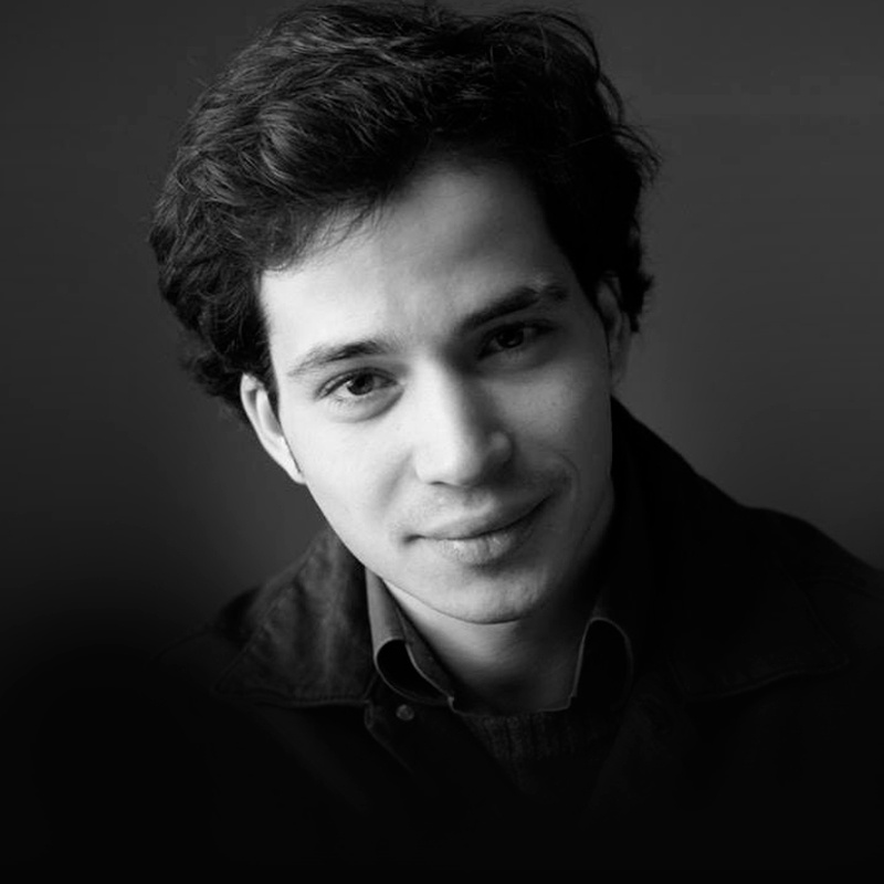 Антон Шустов