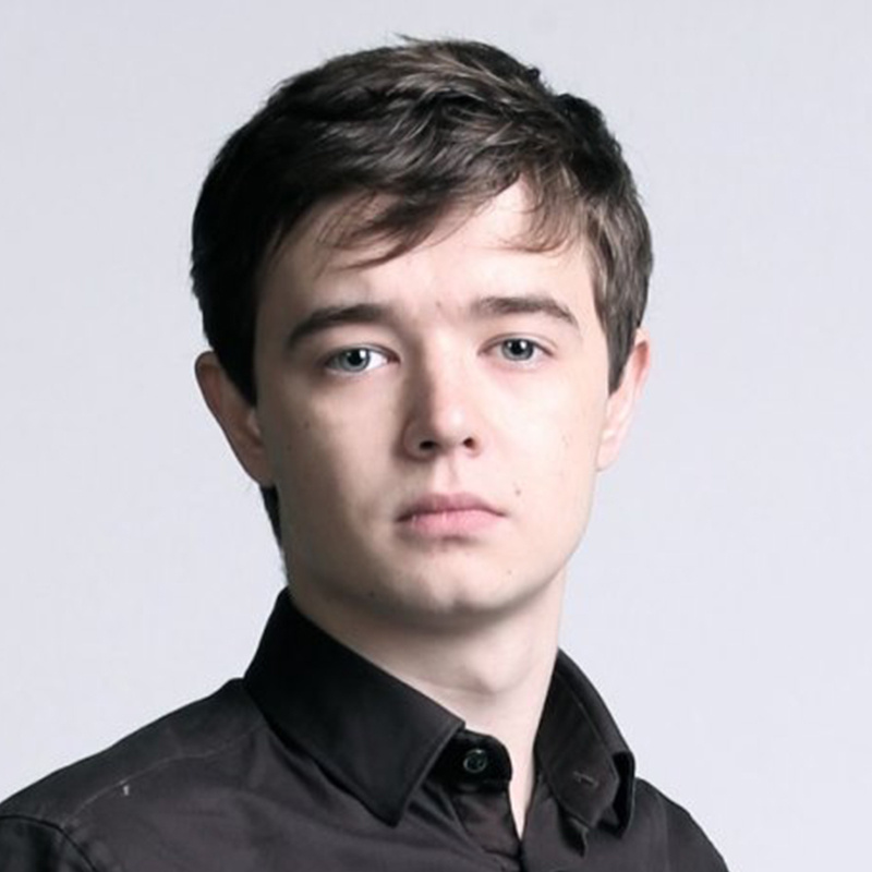 Артем Вялов