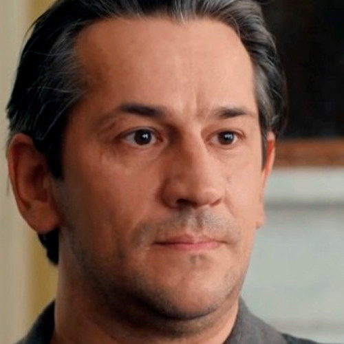 Олег Мазуров