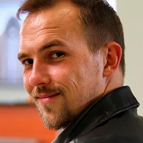 Дмитрий Стариков