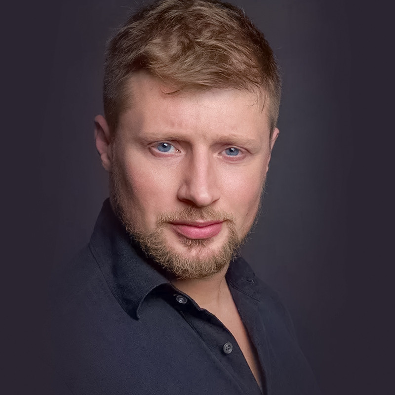 Михаил Дементьев