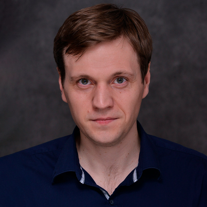 Евгений Петров