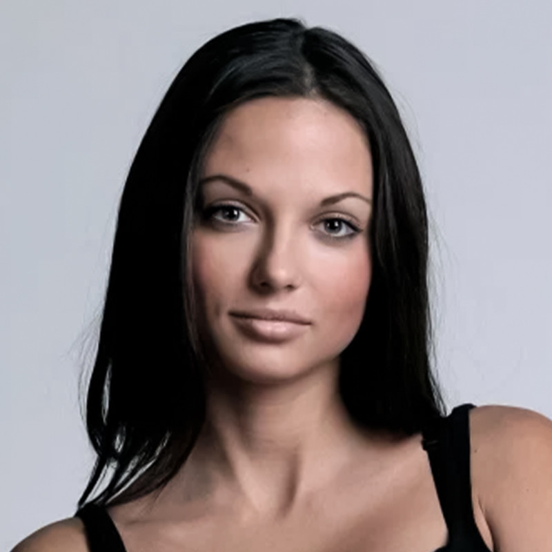 Полина Поликанова