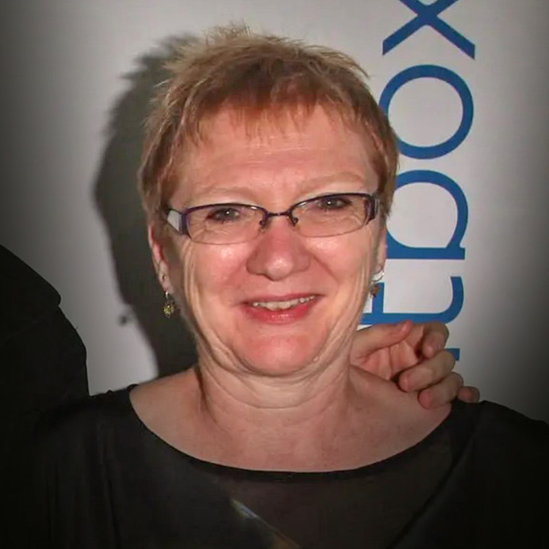 Антония Барнард