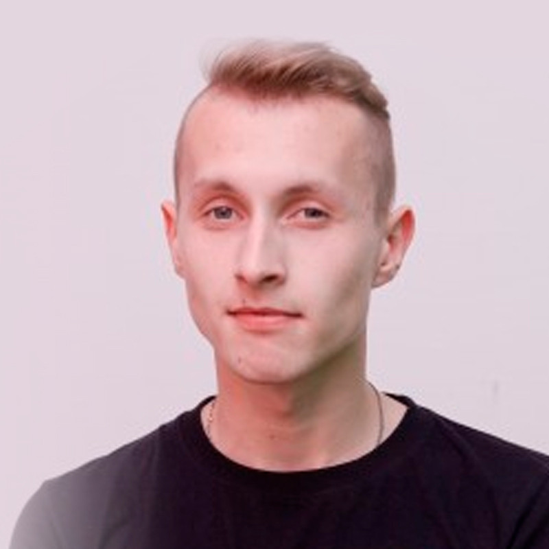 Роман Колотухин