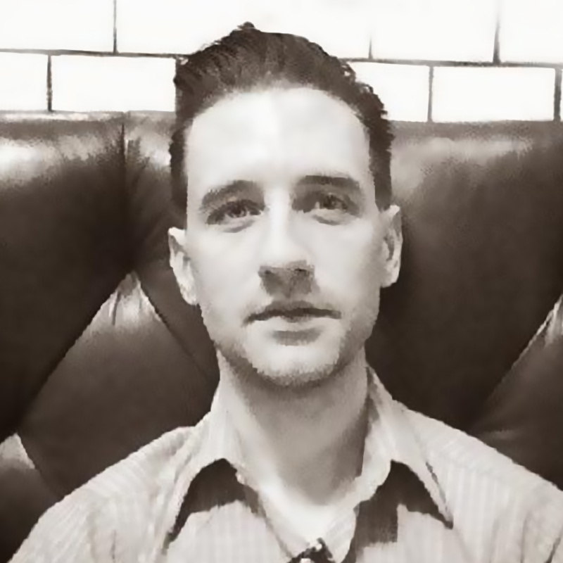 Бретт Детар