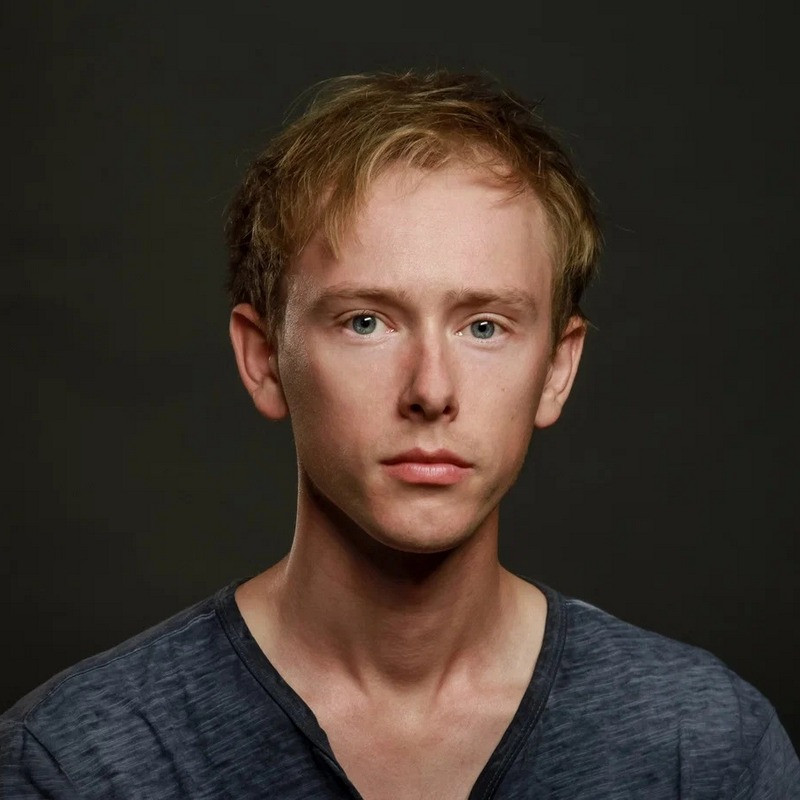 Артем Мельничук