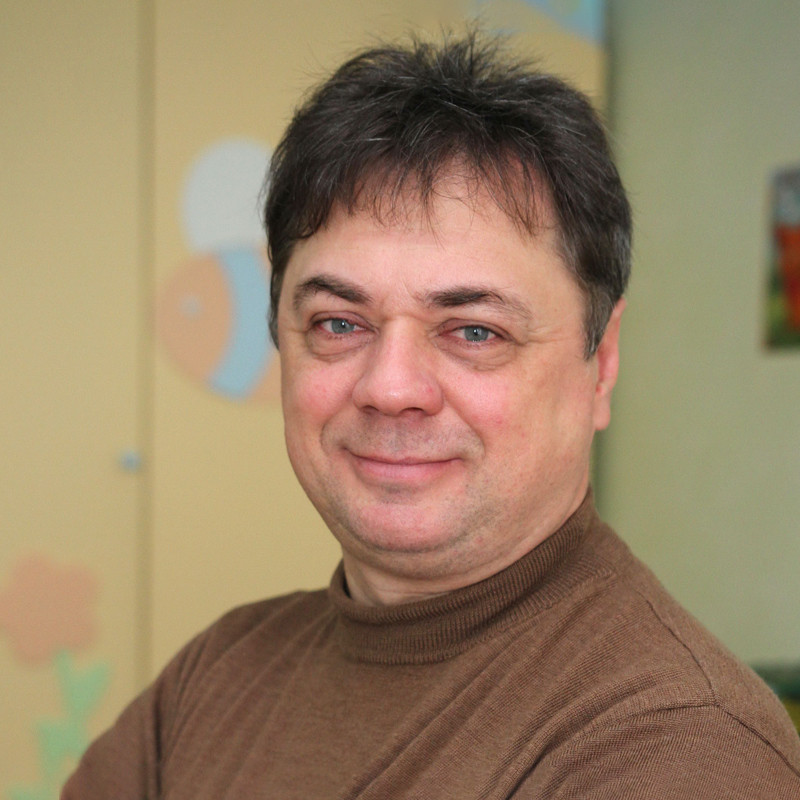 Андрей Леонов