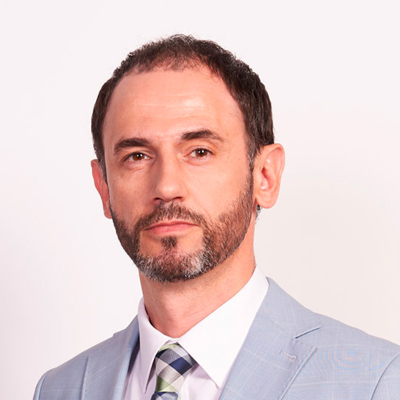 Олег Морозов