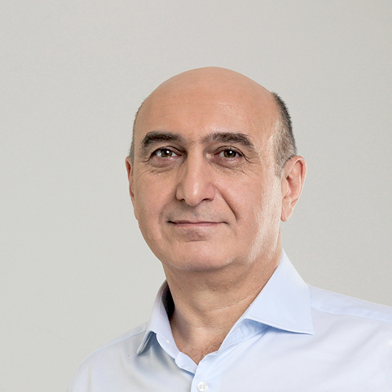 Адам Булгучев