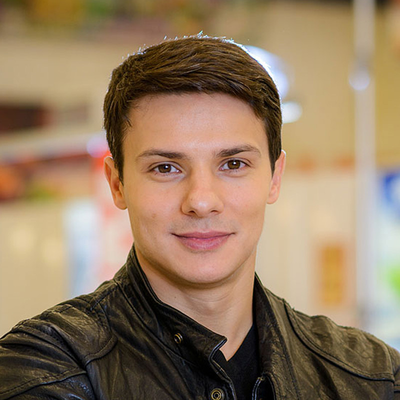 Александр Новин