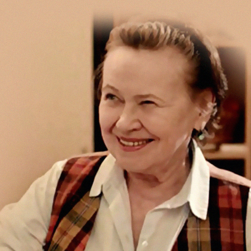 Надежда Серая