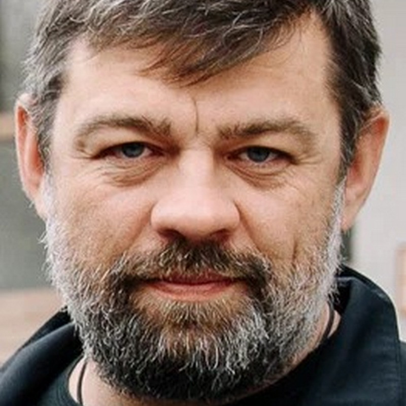 Александр Плотников